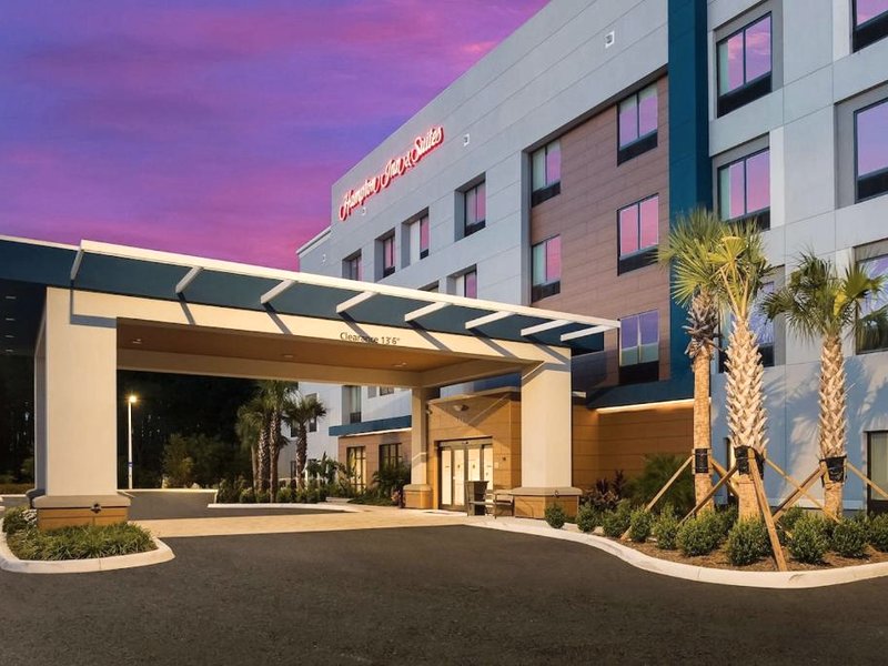 Hampton Inn & Suites by Hilton Ruskin I-75の写真