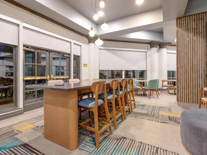 ラ キンタ イン&スイーツ バイ ウィンダム シャーマン (La Quinta Inn & Suites by Wyndham Sherman)の写真