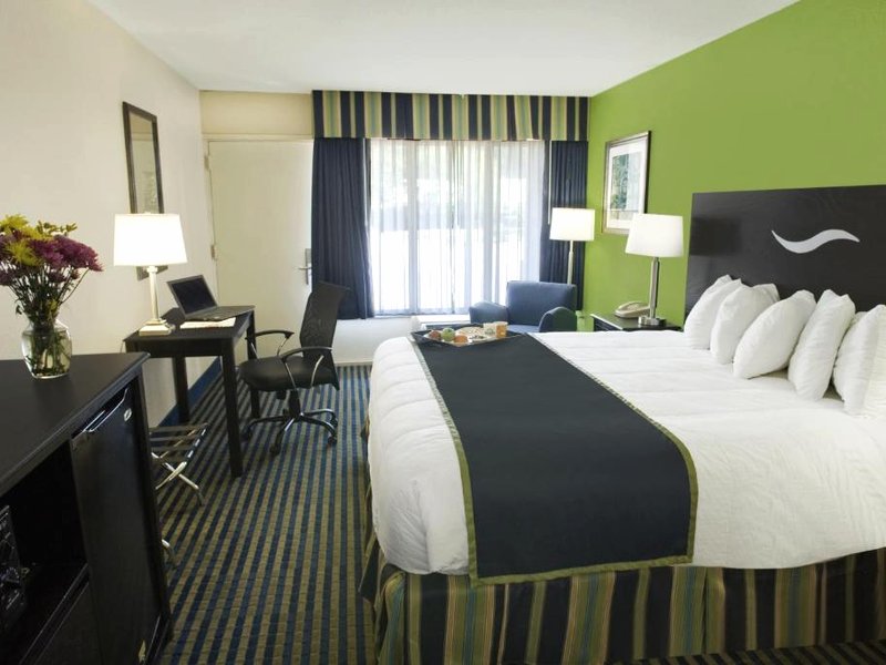 Days Inn by Wyndham Richmond Hill/Savannahの写真