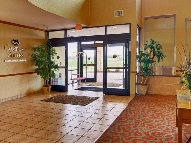 Quality Suites Near Cedar Creek Lakeの写真