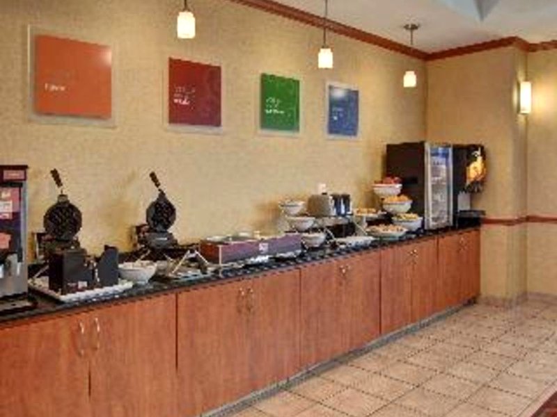 Comfort Suites Near Cedar Creek Lakeの写真