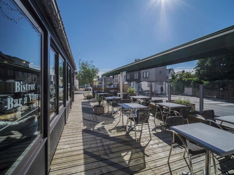 Hôtel Restaurant Maison Plévilleの写真