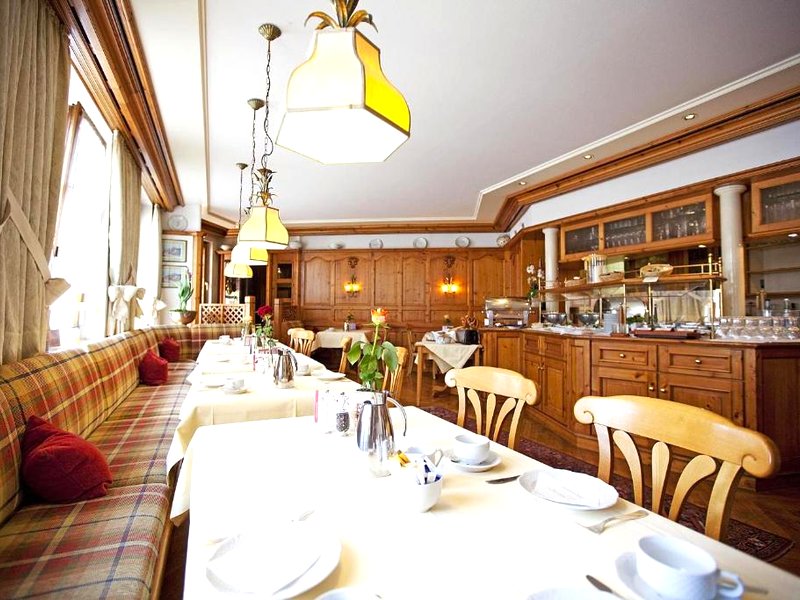 ホテル ヒルシュ (Hotel Hirsch)の写真