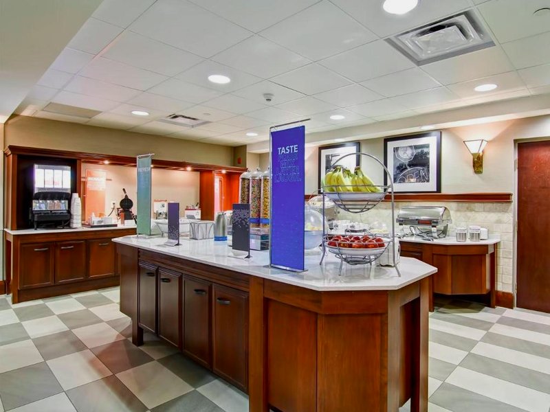 Hampton Inn & Suites by Hilton Guelphの写真