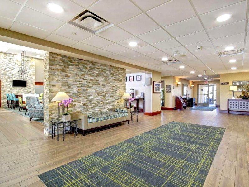 Hampton Inn & Suites by Hilton Guelphの写真