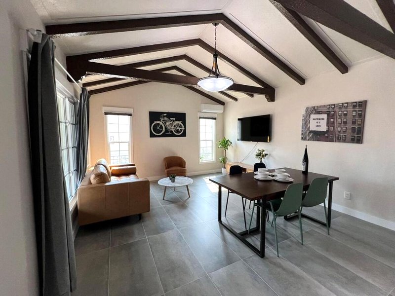 Fully Remodeled 2B1B Home in Baldwin3369の写真
