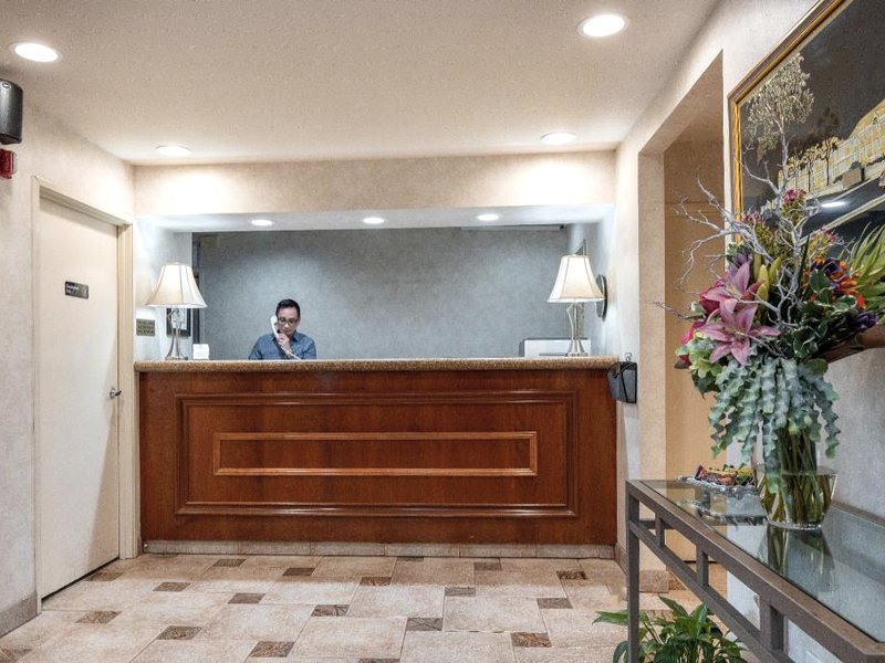 Atherton Park Inn and Suitesの写真