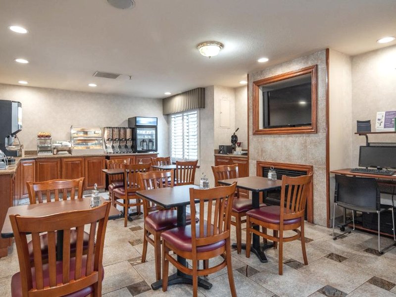 Atherton Park Inn and Suitesの写真