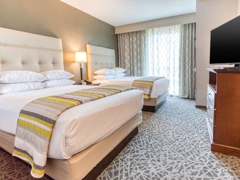 ドゥルーリー イン&スイーツ シンシナティ ノースイースト メイソン (Drury Inn & Suites Cincinnati Northeast Mason)の写真