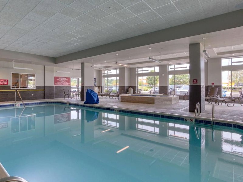 ドゥルーリー イン&スイーツ シンシナティ ノースイースト メイソン (Drury Inn & Suites Cincinnati Northeast Mason)の写真