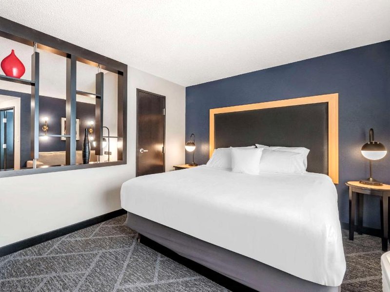カンブリア ホテル ミネアポリス メープル グローブ (Cambria Hotel Minneapolis Maple Grove)の写真