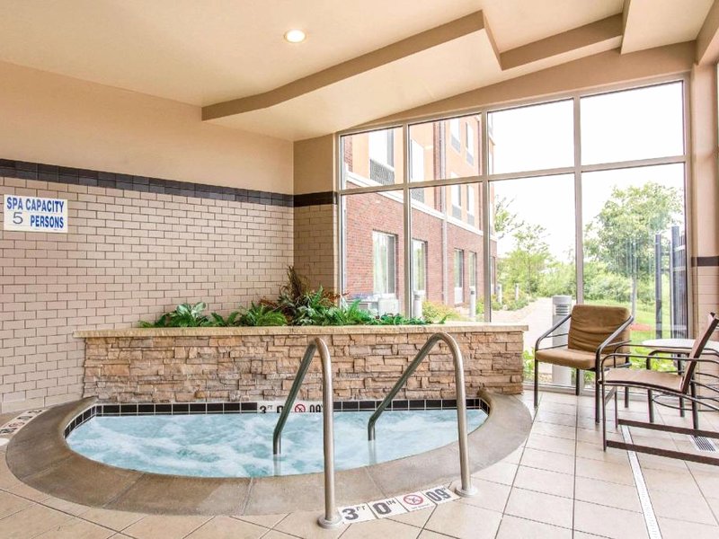 カンブリア ホテル ミネアポリス メープル グローブ (Cambria Hotel Minneapolis Maple Grove)の写真