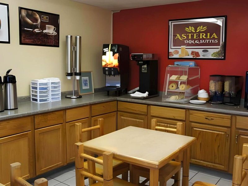 Coratel Inn and Suites Maple Groveの写真