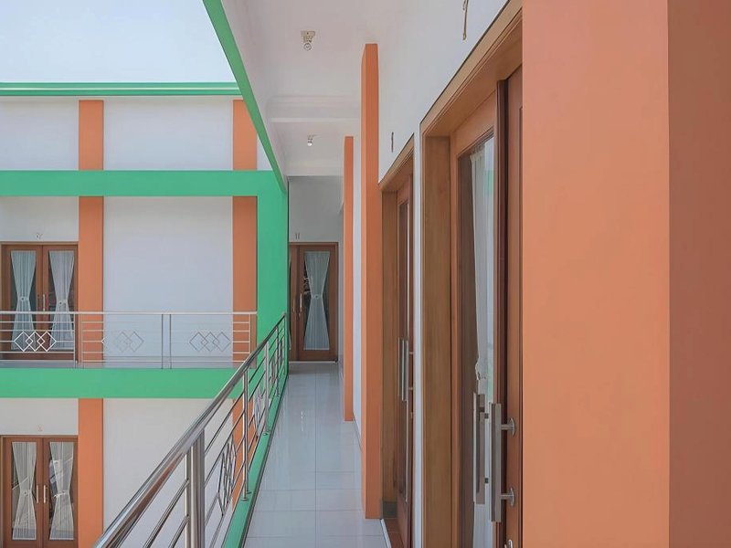 レッドドアーズ プラス ニア アルン アルン クニンガン (RedDoorz Plus near Alun Alun Kuningan)の写真