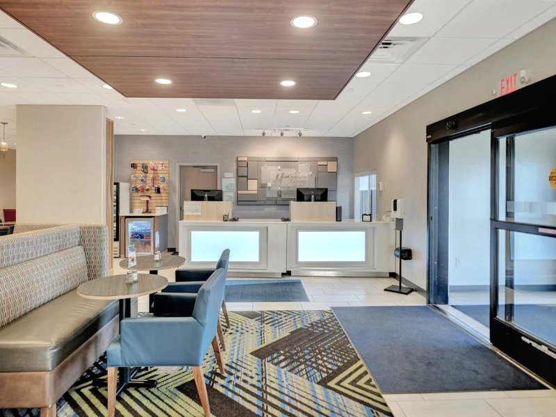 Holiday Inn Express Hotel & Suites Beatrice By IHGの写真
