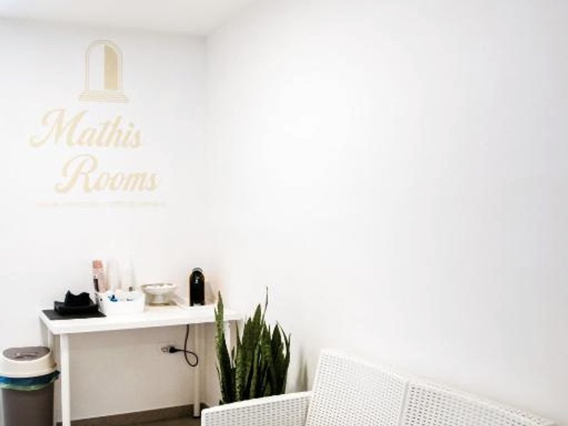 Mathis Rooms - Guest Houseの写真