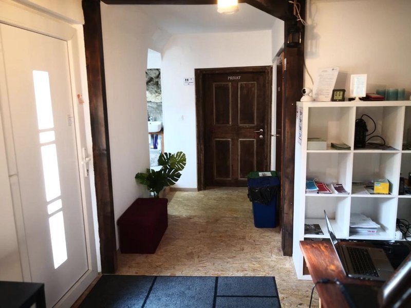 Bus Station Bedsの写真