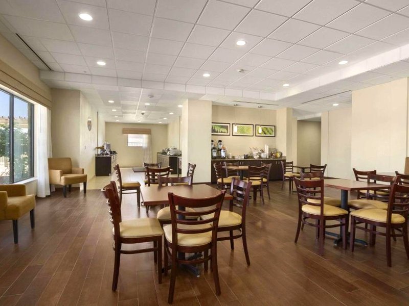 PetroStay Inn & Suites Cotullaの写真