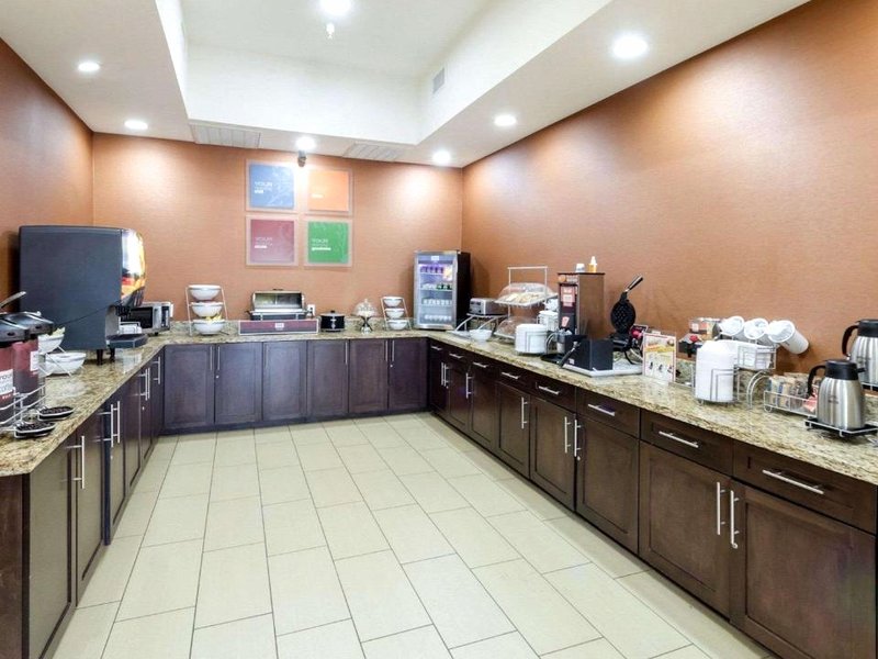 Comfort Suites Cotulla near I-35の写真