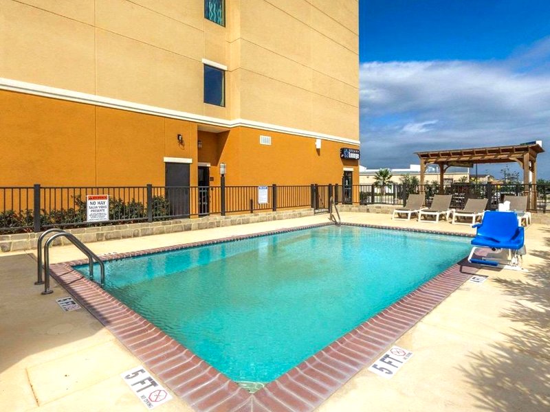Comfort Suites Cotulla near I-35の写真