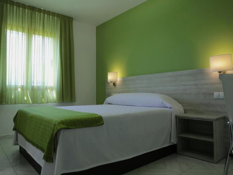 ホテル プラヤ デ ラス カテドラレス (Hotel Playa de las Catedrales)の写真
