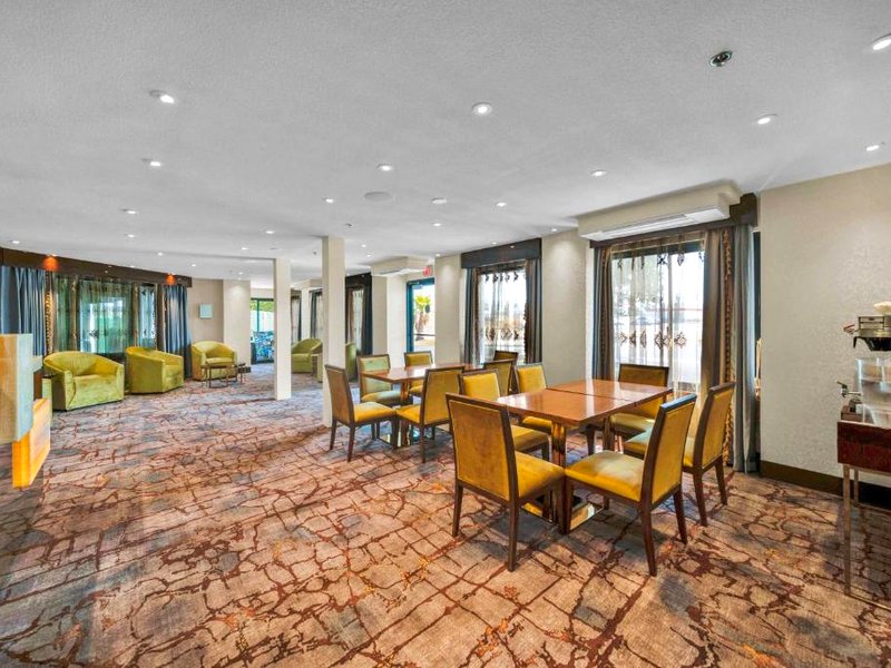 ベイモント バイ ウィンダム アンダーソン (Baymont by Wyndham Anderson)の写真