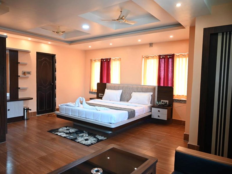 Hotel Tulusi Innの写真