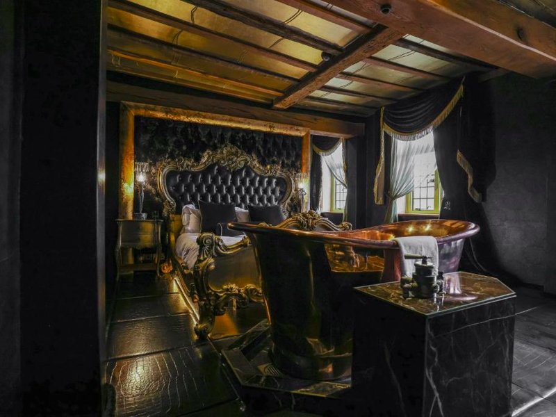 クレイジーベア ホテル ビーコンズフィールド (Crazy Bear Hotel Beaconsfield)の写真