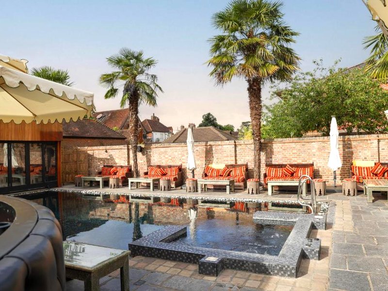 クレイジーベア ホテル ビーコンズフィールド (Crazy Bear Hotel Beaconsfield)の写真