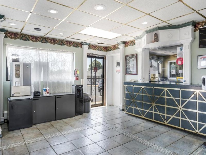ナイツ イン トレヴォーズ PA (Knights Inn - Trevose, PA)の写真