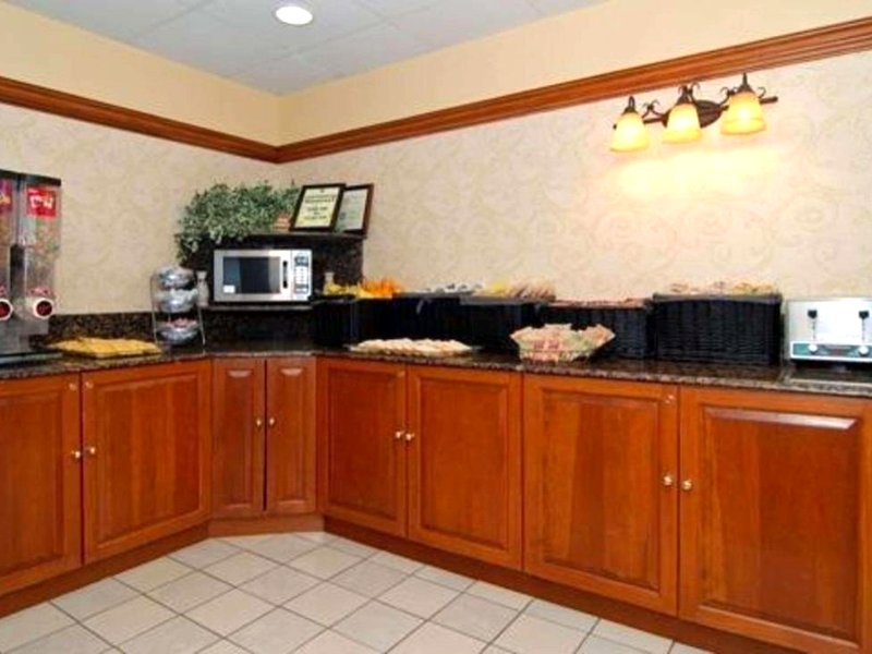 Quality Inn & Suites Bensalemの写真