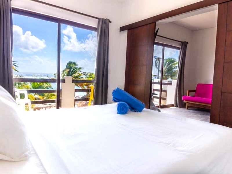 Hotel Blue Reef frente al marの写真