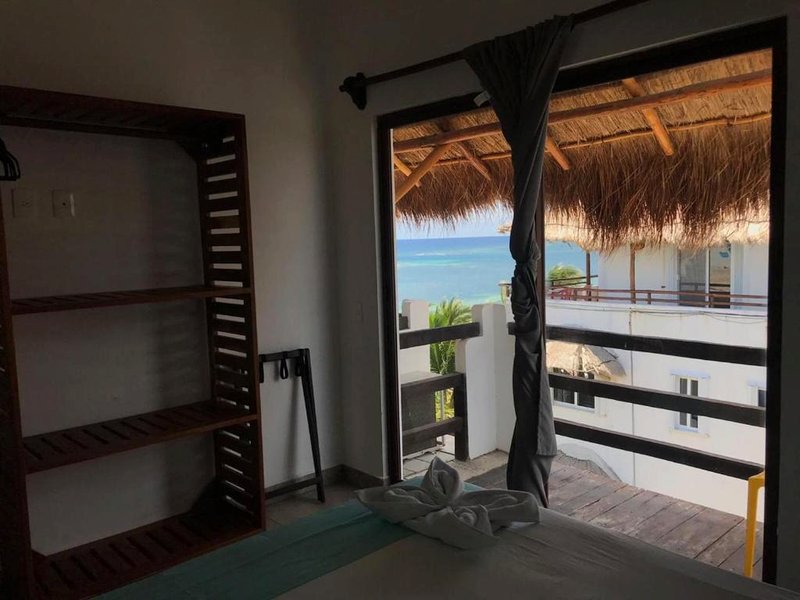 Hotel Blue Reef frente al marの写真