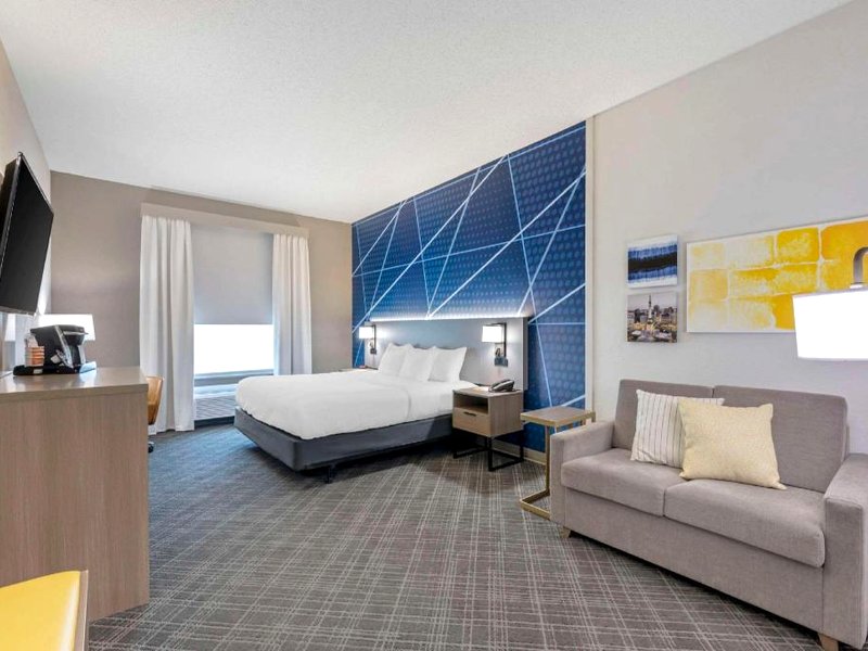 コンフォート スイーツ ウエスト インディアナポリス ブラウンズバーグ (Comfort Suites West Indianapolis - Brownsburg)の写真