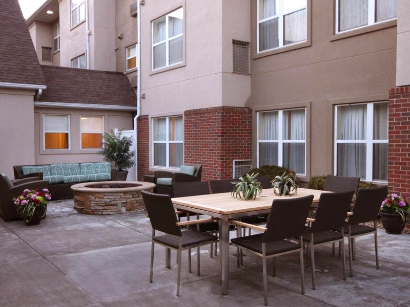 レジデンス イン ダベンポート (Residence Inn Davenport)の写真