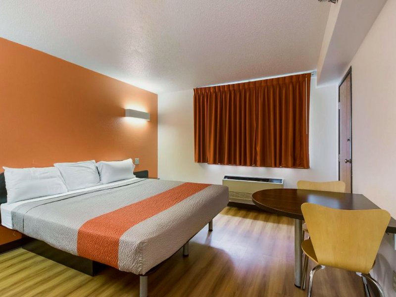 Motel 6 Davenport, IAの写真