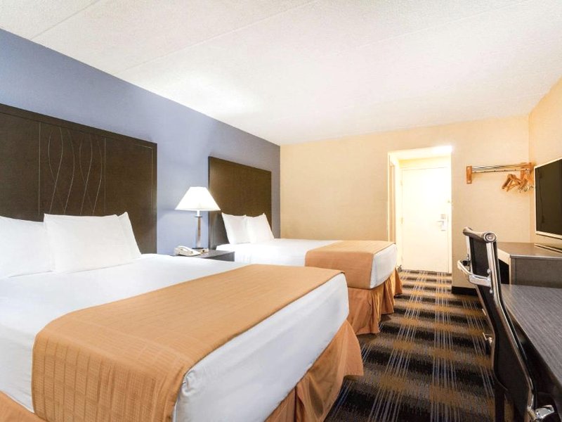 Days Inn by Wyndham Wilkes Barreの写真