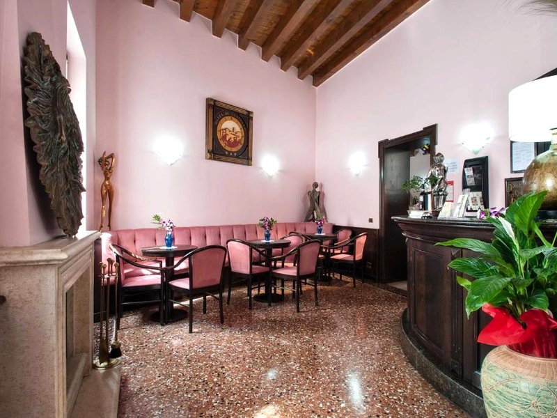 ホテル アル カステッロ (Hotel Al Castello)の写真