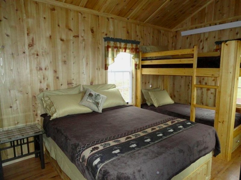 Unique Cabin Rental Nestled in the Charming Town of Sundance, Wyomingの写真