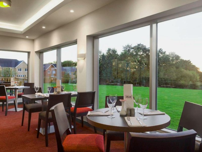 ラマダ バイ ウィンダム ミルトン ケイネス (Ramada by Wyndham Milton Keynes)の写真