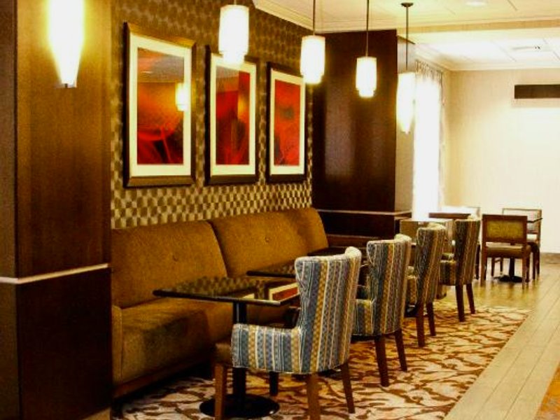 ハンプトン イン ドイルズタウン (Hampton Inn Doylestown)の写真