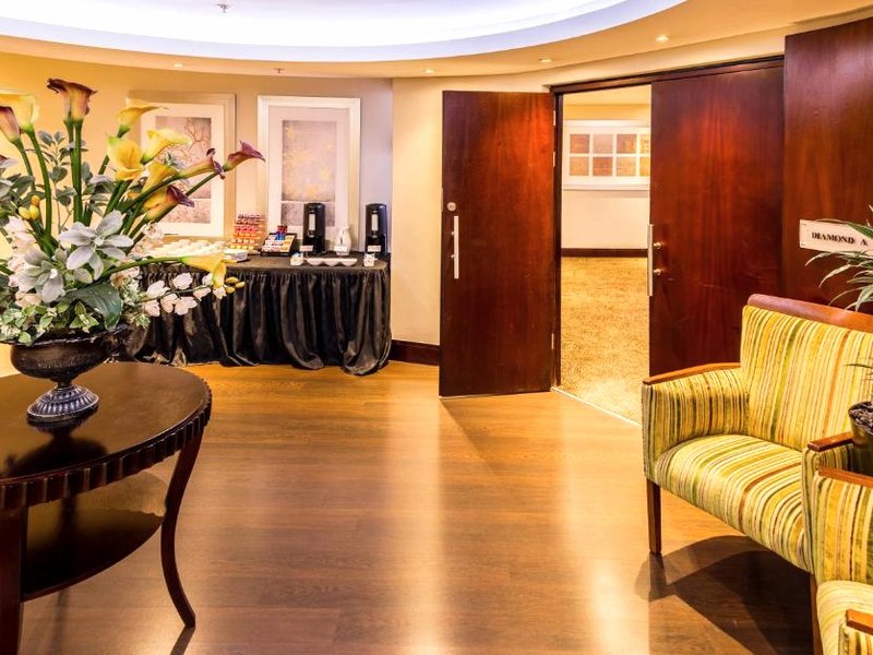 シティ ロッジ ホテル アット OR タンボ インターナショナル エアポート ヨハネスブルグ (City Lodge Hotel at OR Tambo International Airport Johannesburg)の写真