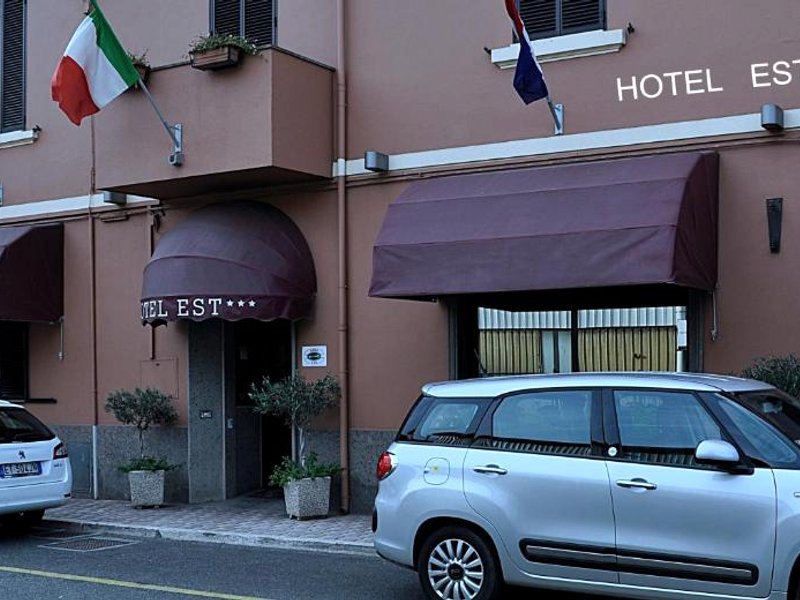 Hotel Est Piombinoの写真