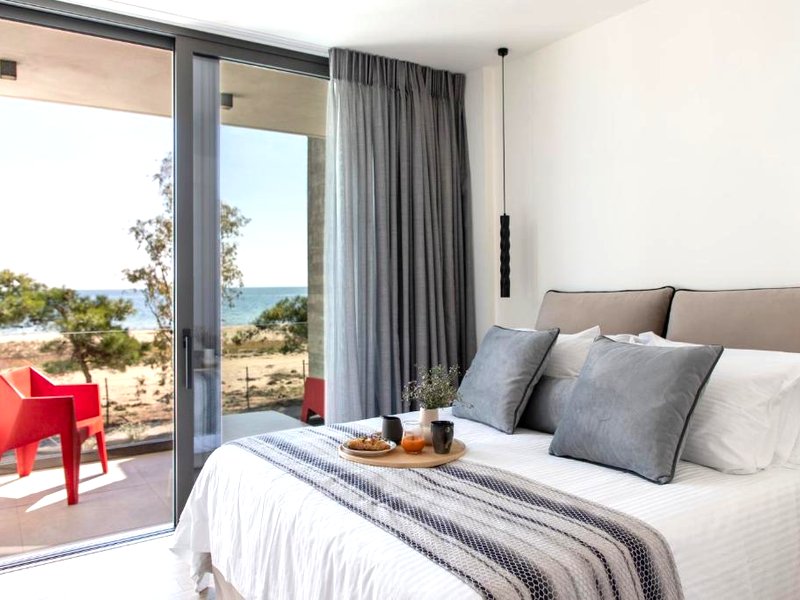 IKIES 3 Modern Eco-Friendly Private Seaview SIGNATURE Villas with a Poolの写真