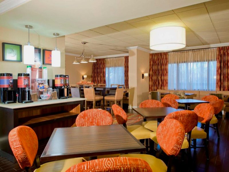 ハンプトン イン スタークビル (Hampton Inn Starkville)の写真