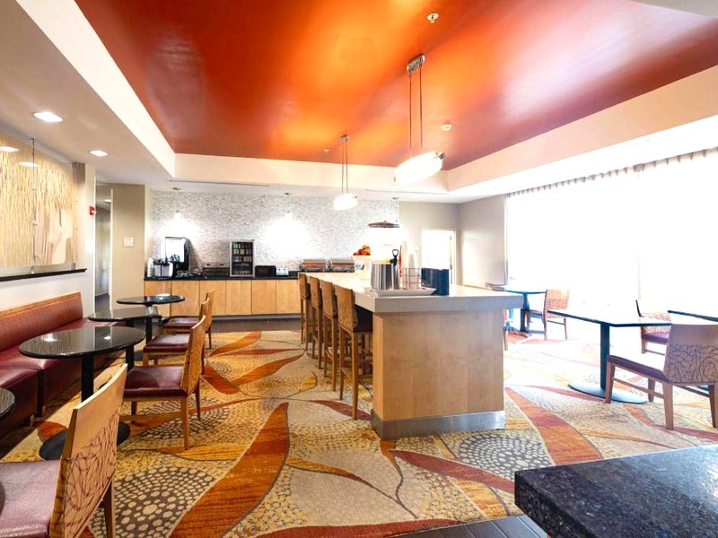 ラ キンタ イン&スイーツ バイ ウィンダム スタークビル アット MSU (La Quinta Inn & Suites by Wyndham Starkville at MSU)の写真