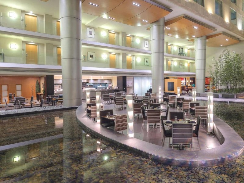 ザ ウェスティン デトロイト メトロポリタン エアポート (The Westin Detroit Metropolitan Airport)の写真