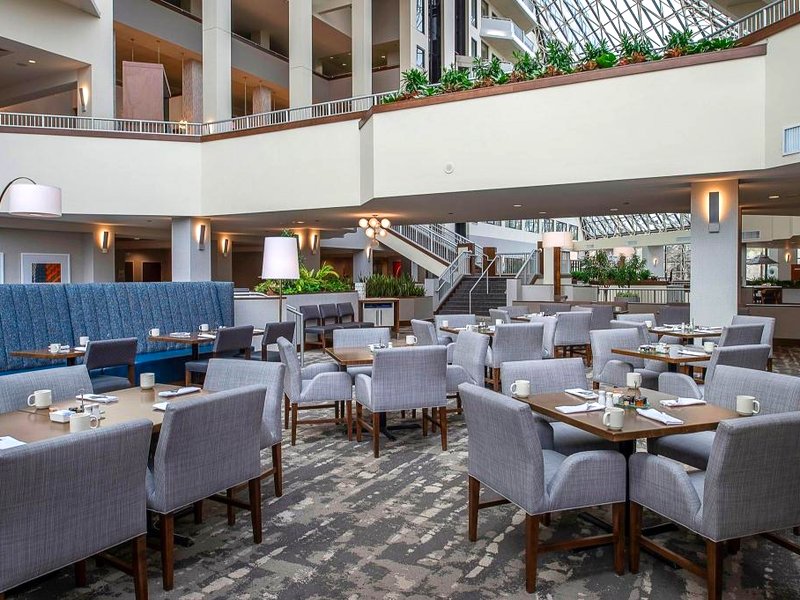 Crowne Plaza Hotel St. Louis Airport By IHGの写真