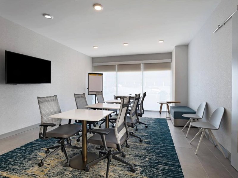タウンプレイス スイーツ ブレントウッド セントルイス (TownePlace Suites Brentwood)の写真