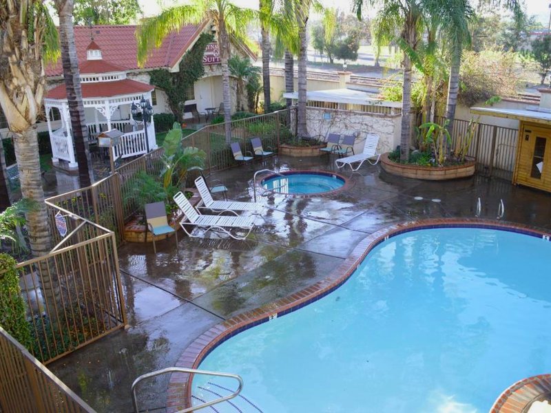 ダイナスティ スイーツ レッドランズ (Dynasty Suites Redlands)の写真